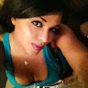 Meet your Posher, Daniela